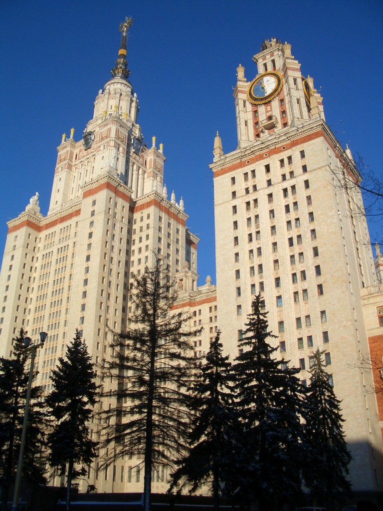 Сектор "Б" общежития "Дом студента" в Главном здании МГУ